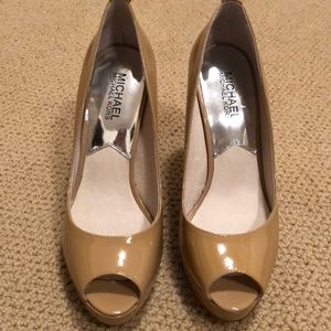 Michael Kors Peep Toe